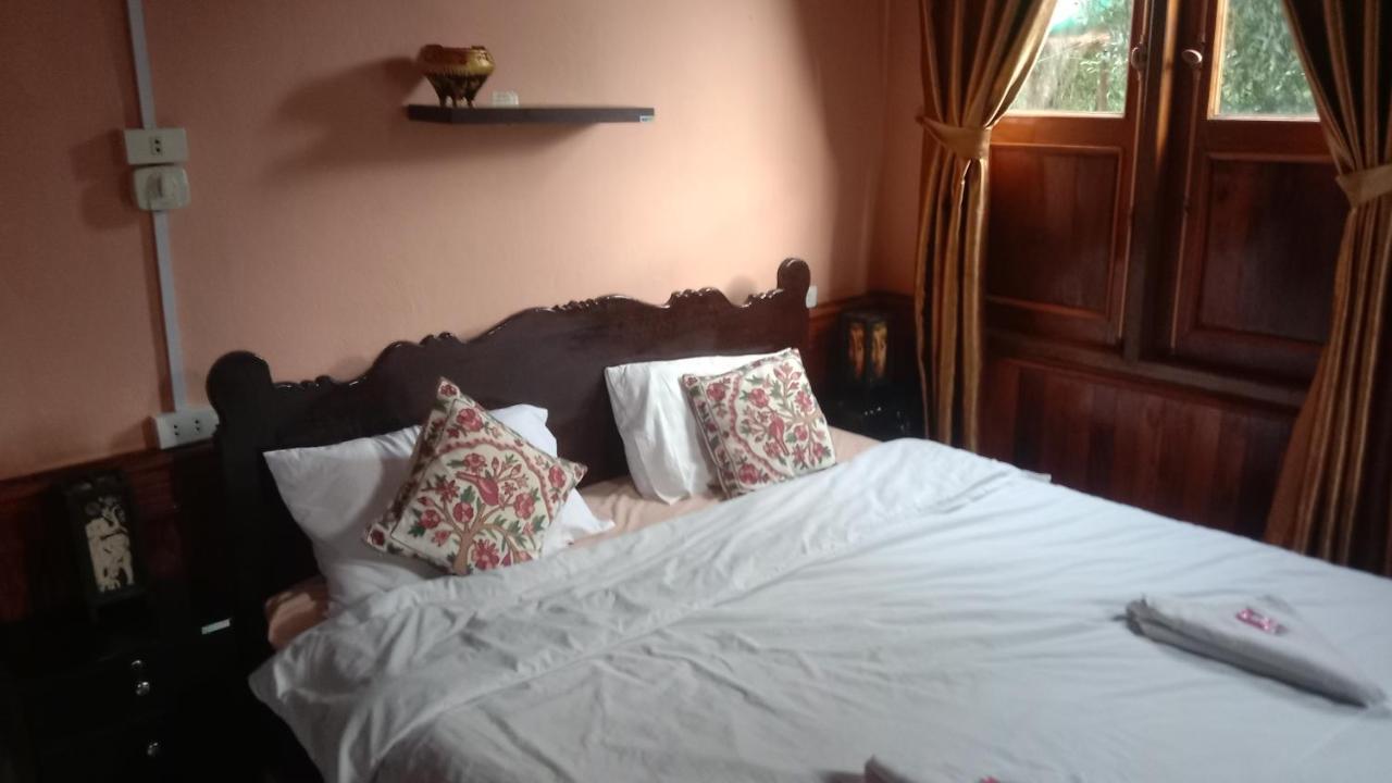 Pukyo Bed And Breakfast Belgian Lao Ban Nangoy Exterior foto